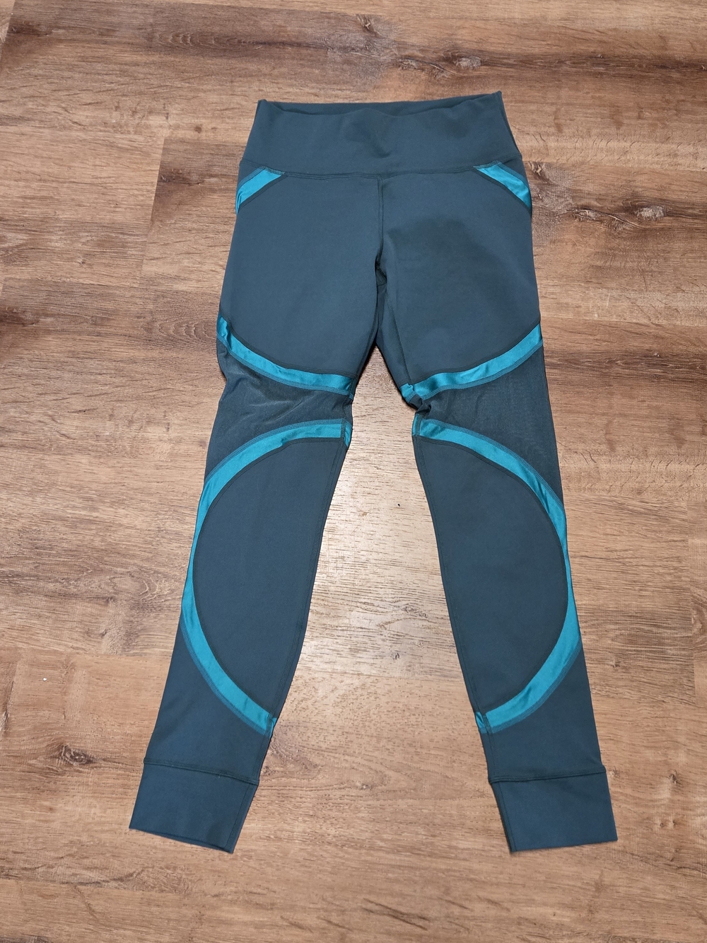 Fabletics Green Leggings with Teal Accent Small Workout Athletic
